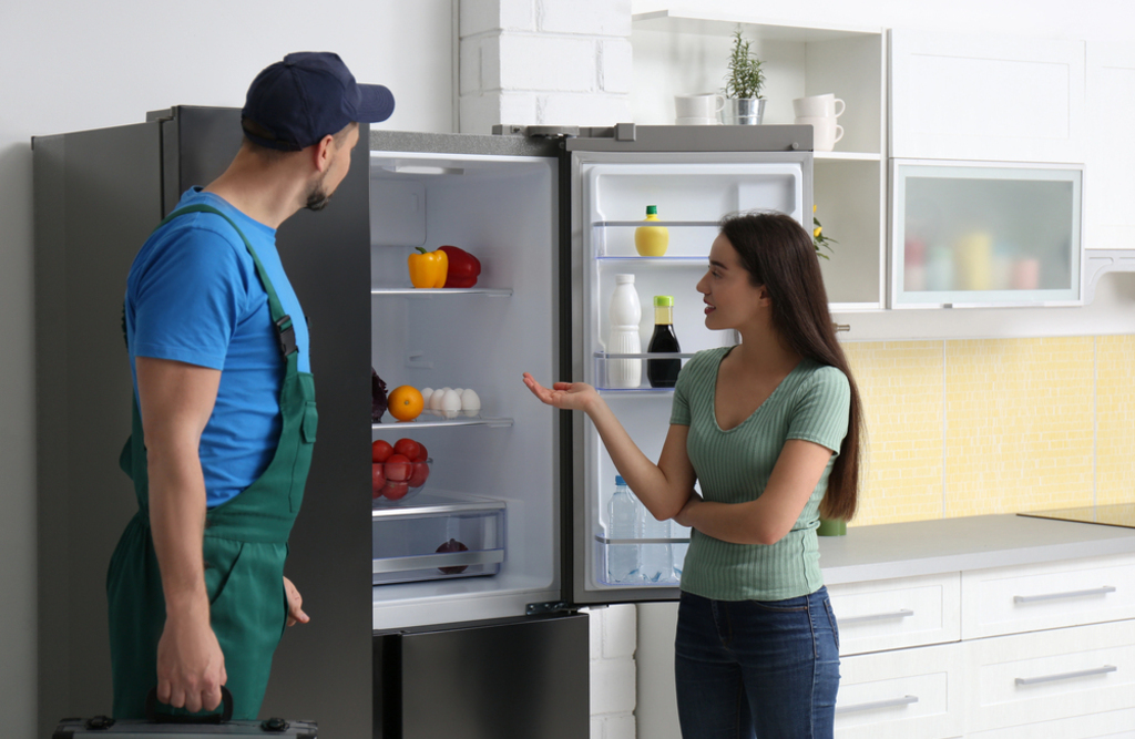 should-you-repair-or-replace-your-refrigerator-that-is-not-working